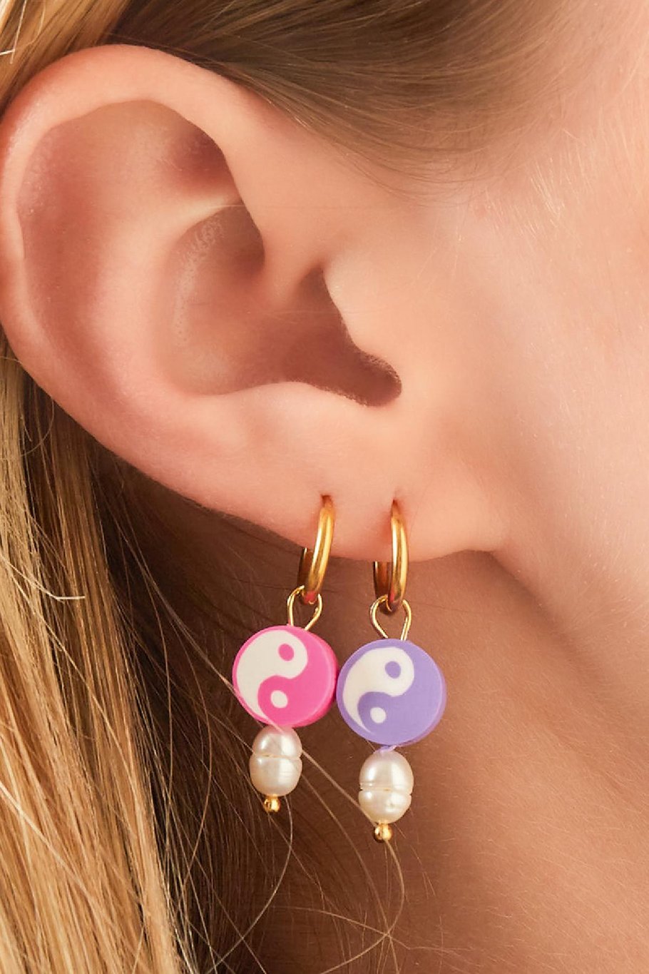 Pendientes de acero inoxidable Yin Yang Rosado Imagen3